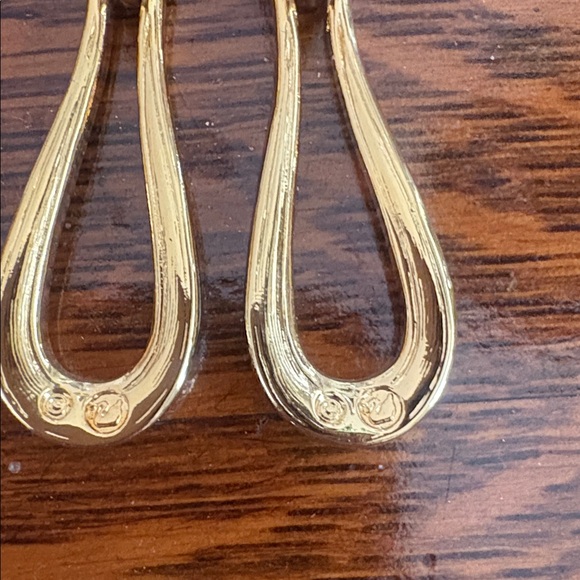 NWOT Swarovski clip earrings - Picture 4 of 5